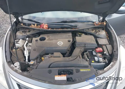 2015 Nissan Altima 2.5 S z USA, uszkodzony, nr VIN 1N4AL3AP0FC277849